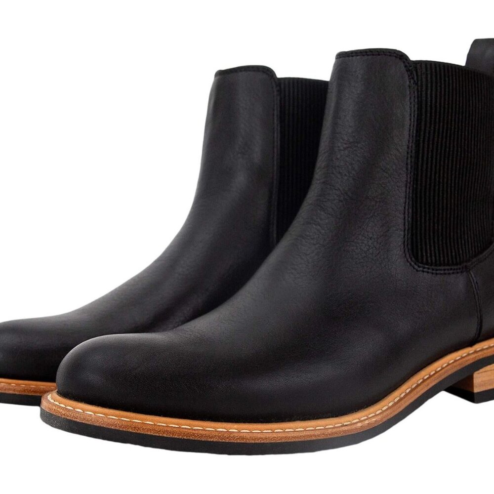 Nisolo Classic Black Leather Ankle Booties